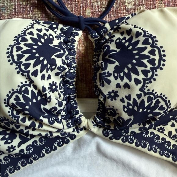 Boden Women’s size 10 Swimwear with Navy and Cream Design cutout - Picture 6 of 13